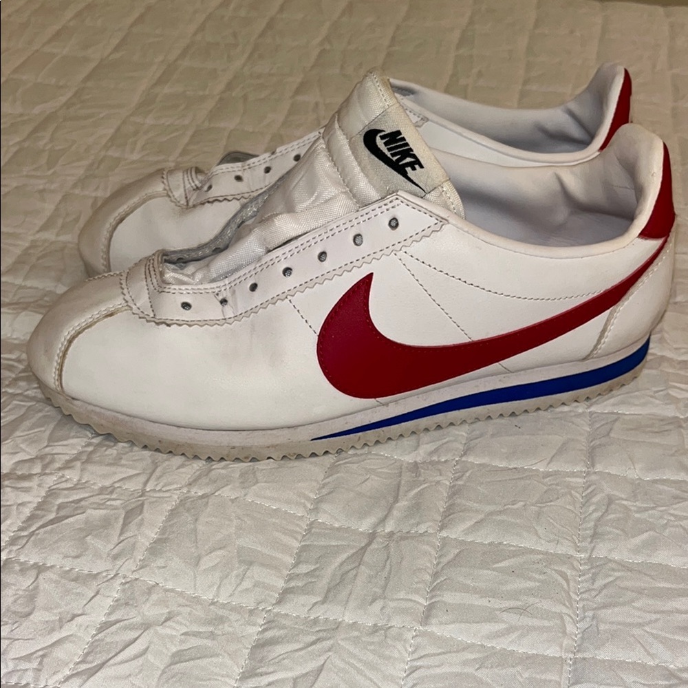 Nike White and Red Cortez Sneakers Classic Design